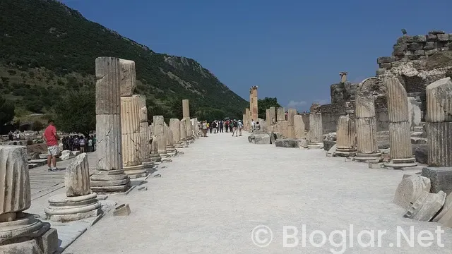 Aydın Ayaydın Kimdir?