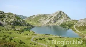 Emirhan Topçu Kimdir?