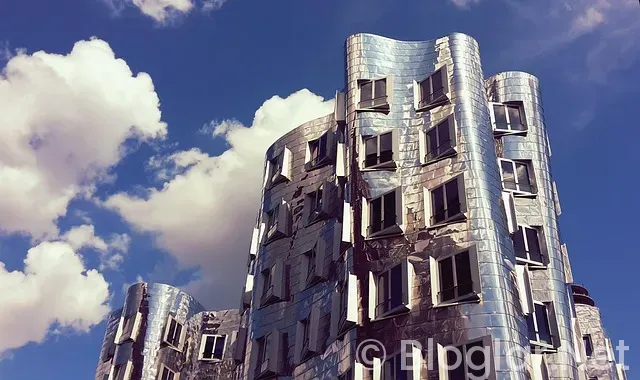 Harbour Suites Old City Hotel