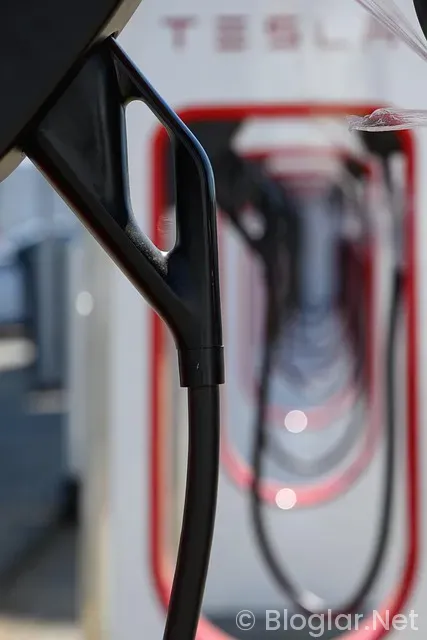 Tesla model Y fiyatı